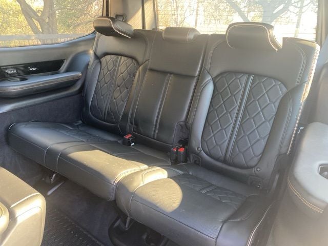 2022 Jeep Grand Wagoneer Series III