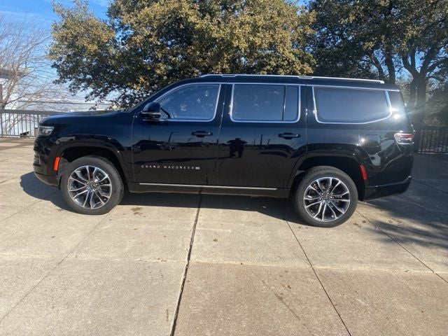 2022 Jeep Grand Wagoneer Series III