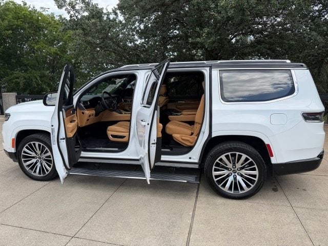 2023 Jeep Grand Wagoneer Series III