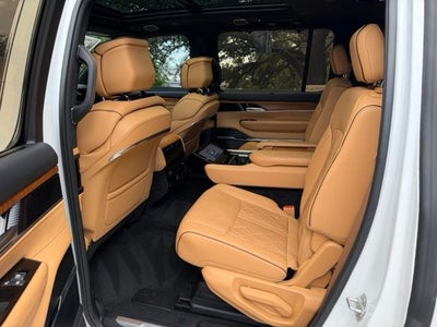 2023 Jeep Grand Wagoneer Series III