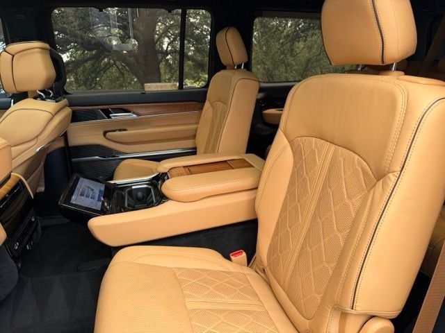 2023 Jeep Grand Wagoneer Series III