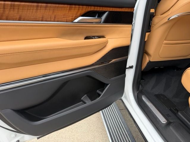 2023 Jeep Grand Wagoneer Series III