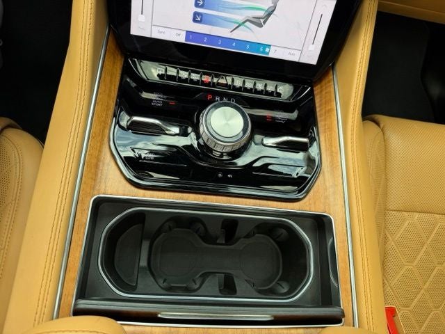 2023 Jeep Grand Wagoneer Series III