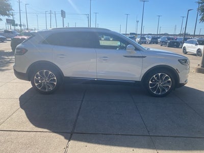 2022 Lincoln Nautilus Reserve