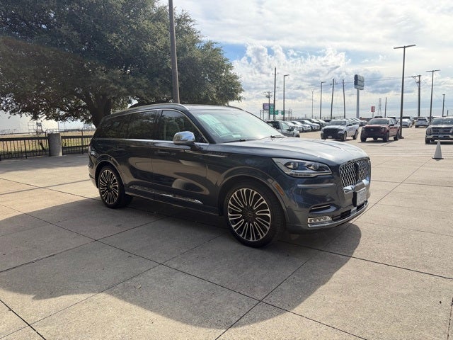 2022 Lincoln Aviator Black Label