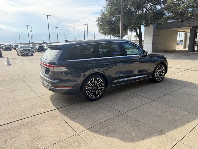 2022 Lincoln Aviator Black Label