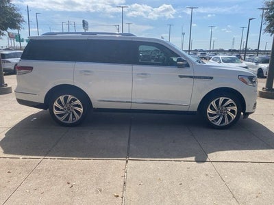 2023 Lincoln Navigator Reserve