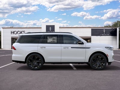 2027 Lincoln Navigator Reserve