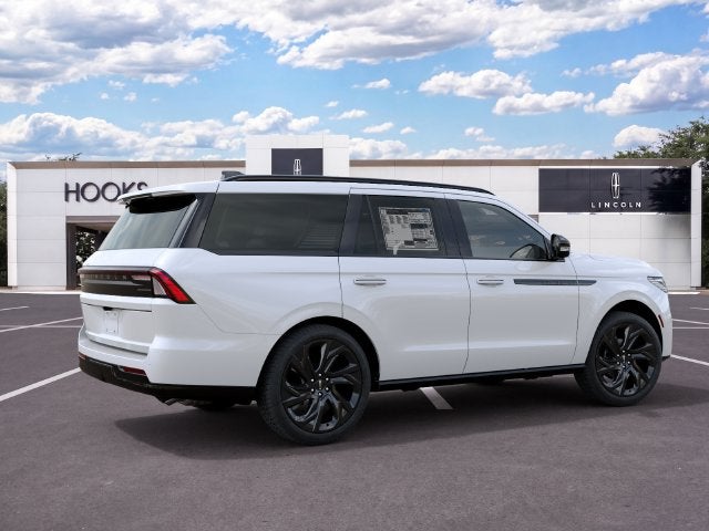 2027 Lincoln Navigator Reserve