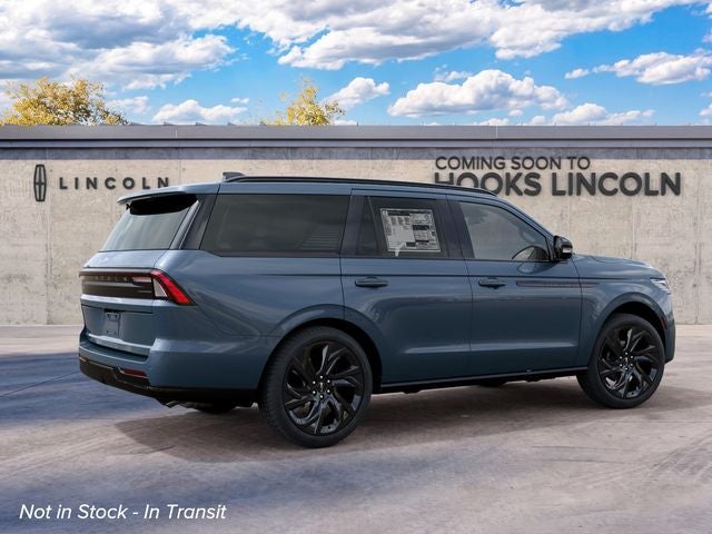 2027 Lincoln Navigator Reserve
