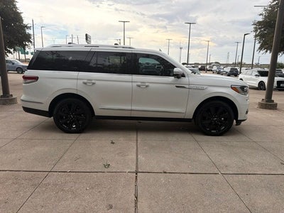 2022 Lincoln Navigator Reserve