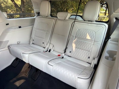 2023 Lincoln Navigator Black Label