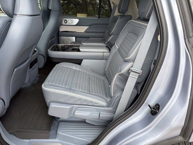 2024 Lincoln Navigator Black Label