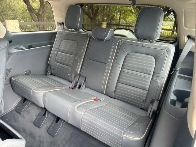 2024 Lincoln Navigator Black Label