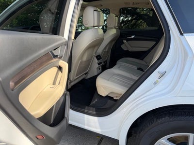 2022 Audi Q5 45 S line Premium quattro