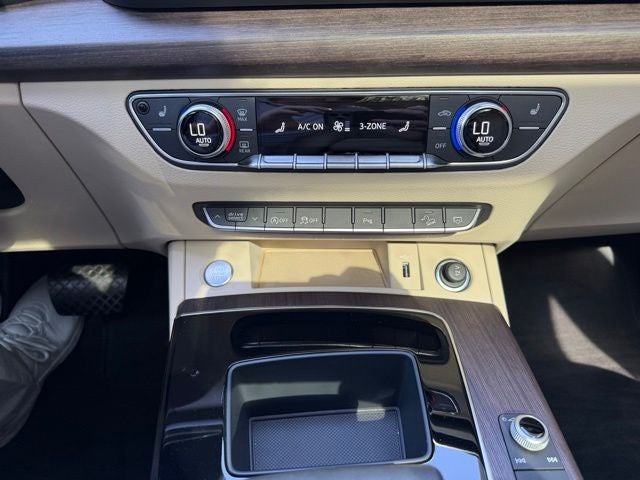 2022 Audi Q5 45 S line Premium quattro