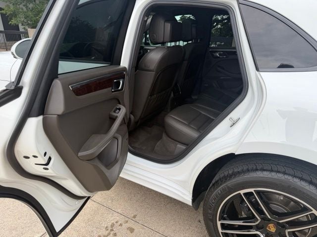 2019 Porsche Macan Base