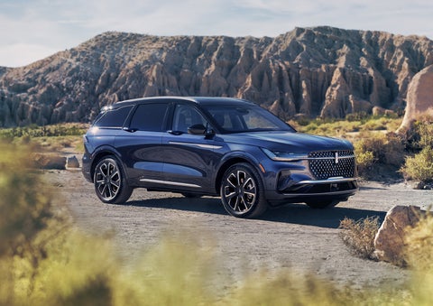 A 2024 Lincoln Nautilus® SUV is parked in a desert national park. | Hooks Lincoln in Fort Worth TX